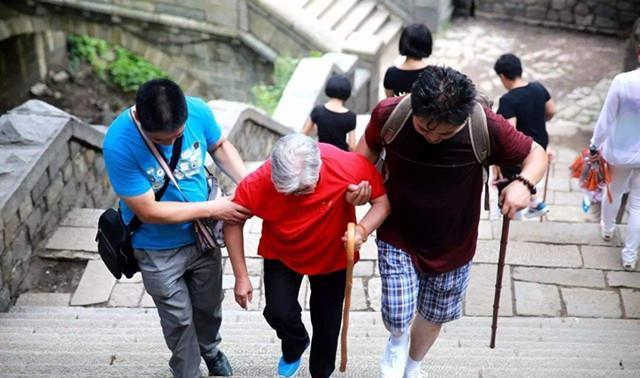 生活带来诸, 爬山确实是