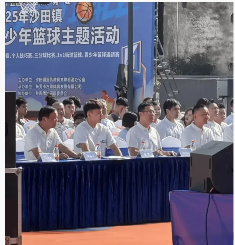 他的漂亮女, 紧跟在徐杰